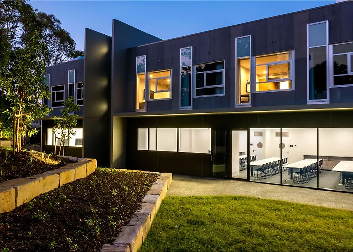 Elite Gold Coast Hotel